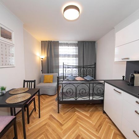 Nekazanka Studio Apartment Praga Esterno foto