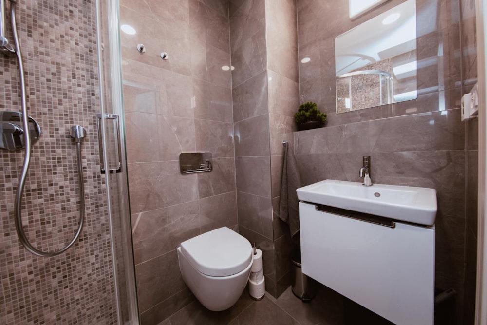 Nekazanka Studio Apartment Praga Esterno foto
